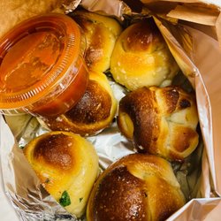Rosa's Pizza - Garlic Knots