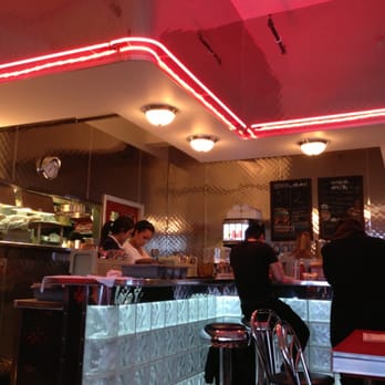 Mel's Diner - Diners Near Me - Waterloo, Ontario