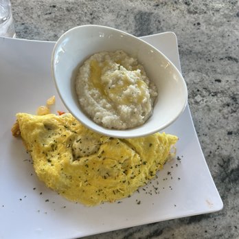 Brunch House - Omelette Grits - Breakfast & Brunch Near Me - Phoenix, Arizona