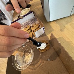 Insomnia Cookies