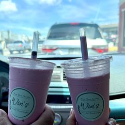Strawberry Taro Smoothie w/ Boba. So ONOOOOO!!! Strawberry Taro Smoothie w/ Boba. So ONOOOOO!!!