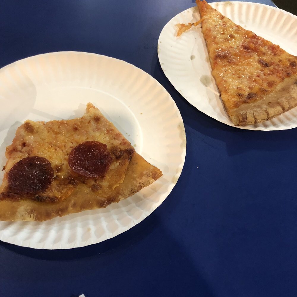 Billy Beez - $2.99 pizza was meh - Kids Activities Near Me - West Nyack, New York