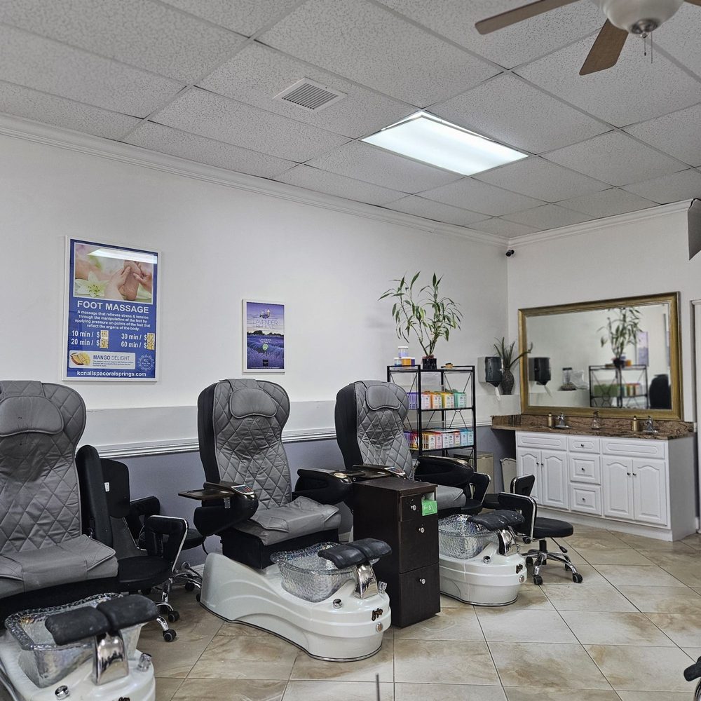 KC Nail Salon Logo