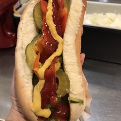 Frankie's Gourmet BBQ - Excellent hot dog