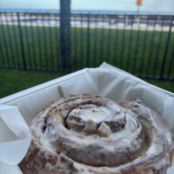 Papi’s Ohana - Cinnamon roll - Pizza Near Me - Lahaina, Hawaii Papi’s Ohana - Cinnamon roll - Pizza Near Me - Lahaina, Hawaii
