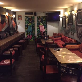 Monty's Bar and Lounge - Lounges Near Me - London, XGL