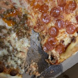 Mr. P Pizza & Pasta - Horrible, unless you like your Pizza greasy and soggy...