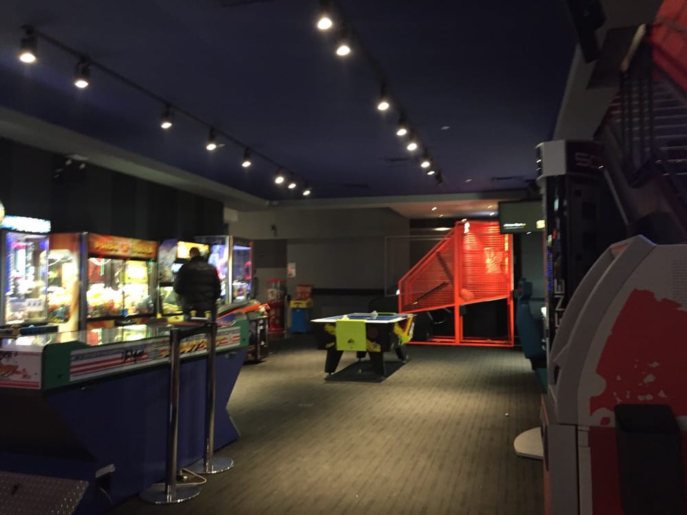 SILVERCITY HAMILTON MOUNTAIN CINEMAS CLOSED Updated July 2024 20 Photos 795 Paramount