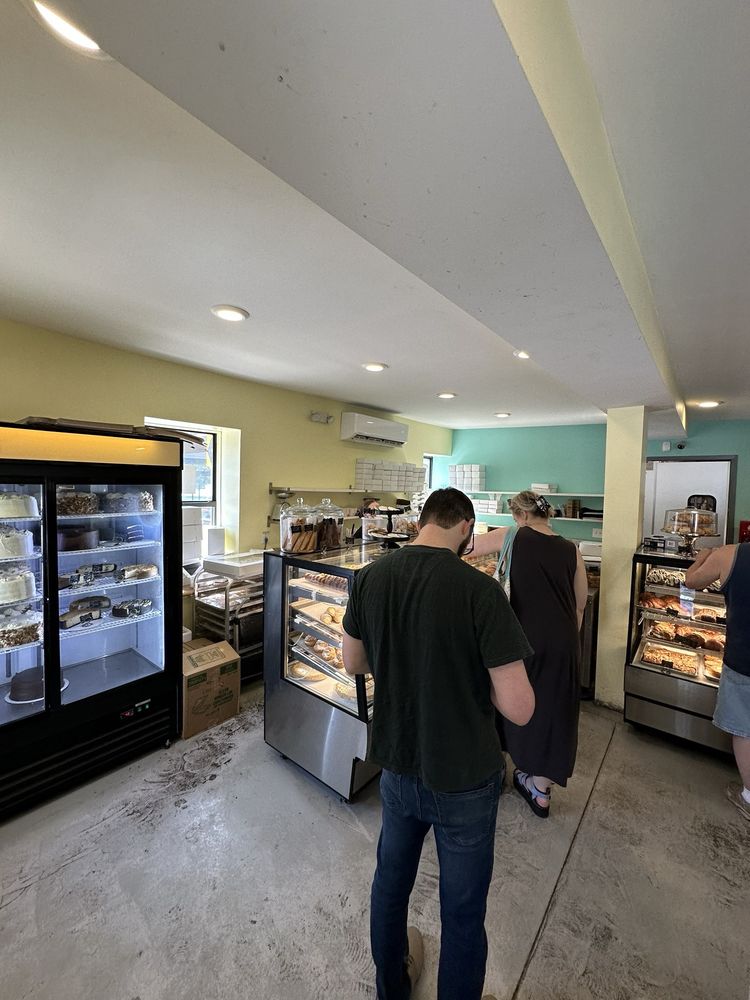 VILLANI’S BAKERY Updated November 2024 536 Photos & 426 Reviews