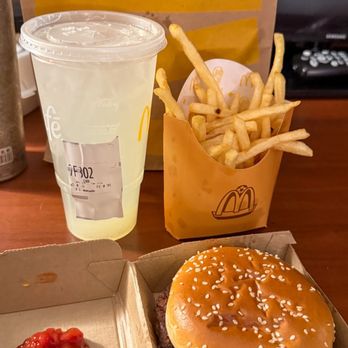 McDonald's - Burgers Near Me - Page, Arizona McDonald's - Burgers Near Me - Page, Arizona