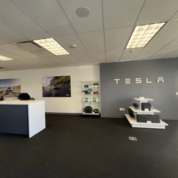 Tesla Service Burbank