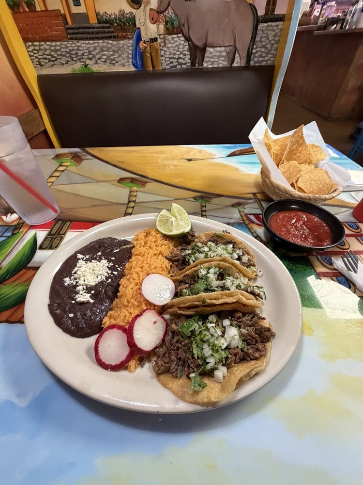 Taqueria Morales Logo