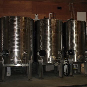Robert Young Estate Winery - Wineries Near Me - Geyserville, California Robert Young Estate Winery - Wineries Near Me - Geyserville, California