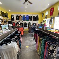 All Things Molokai - Inside the gift shop 4/27/2022
