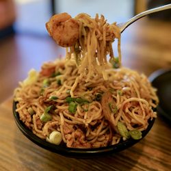 Frankie - Schezwan Noodles ($14.99) w/ egg (+$1.50), shrimp (+$3.50)