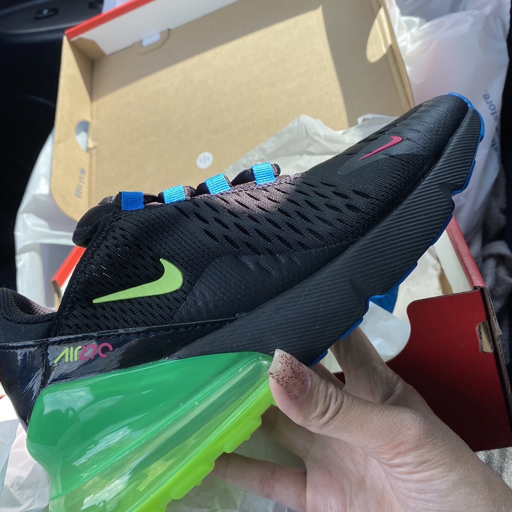 kids foot locker nike 270