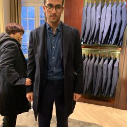 Massimo Dutti - The good staffs stayed late to help us. They are friendly& efficient. The handsome young man helped us well. Obrigado!!