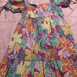 Aqua B Boutique - The ugly dress I was talking about.