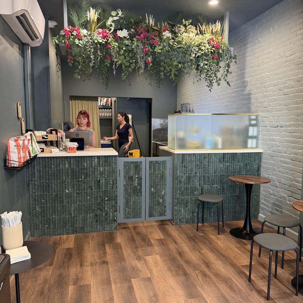 Mixé - Inside - Juice Bars & Smoothies Near Me - New York, New York Mixé - Inside - Juice Bars & Smoothies Near Me - New York, New York