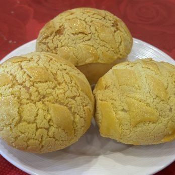 Yan Peninsula - Baked salted egg custard pastry - Seafood Near Me - Millbrae, California Yan Peninsula - Baked salted egg custard pastry - Seafood Near Me - Millbrae, California