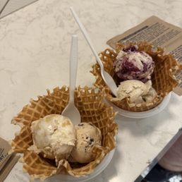 Goey Butter Cake, Salted Peanut Butter, Brambleberry Crisp, Honey Vanilla Bean, Buttercrisp Waffle Bowl Goey Butter Cake, Salted Peanut Butter, Brambleberry Crisp, Honey Vanilla Bean, Buttercrisp Waffle Bowl