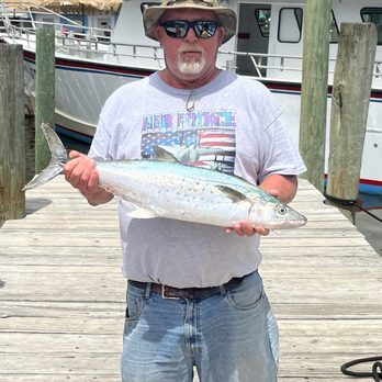 Calabash Fishing Fleet - Biggest fish, 8 pounds 7 ounces. - Boat Charters Near Me - Calabash, North Carolina