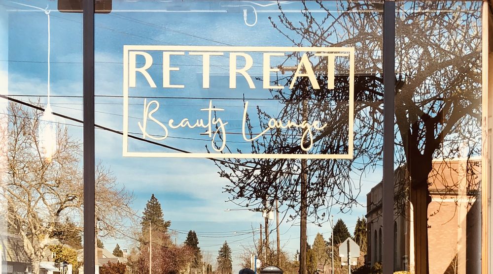 Retreat Beauty Lounge Logo