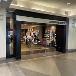Johnston & Murphy - Exterior in B/C connector