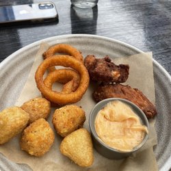 Halifax - Snack basket