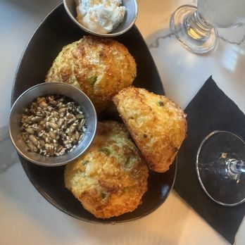 Alice B - Cheddar buttermilk biscuits - New American Near Me - Palm Springs, California