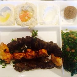Al Aseel Restaurant - Mixed plate ... The bomb !!!