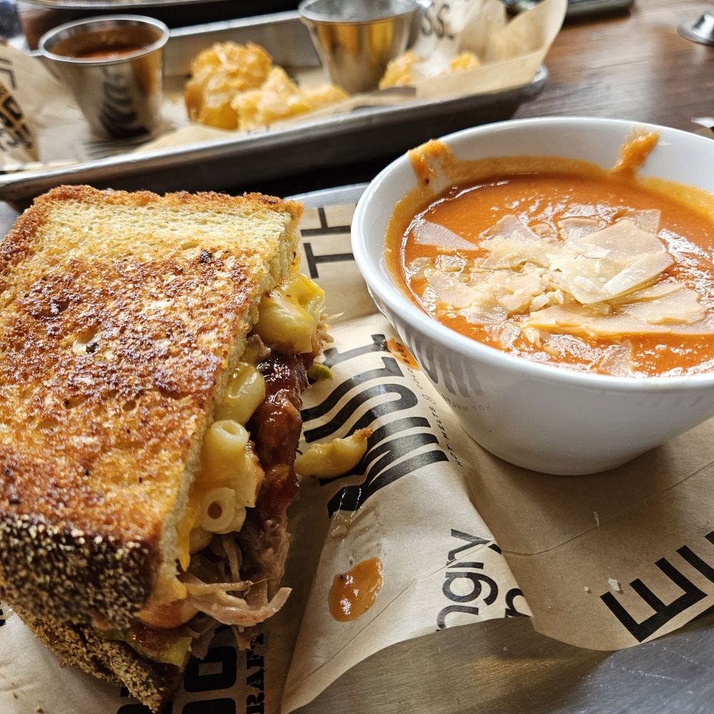 1/2 Macaroni Pony and a cup of tomato soup. Both Excellent. 1/2 Macaroni Pony and a cup of tomato soup. Both Excellent.