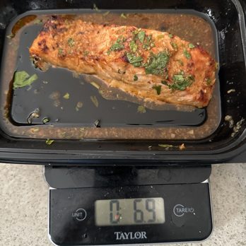 Copper Hill BBQ - 1 lb of salmon with Tupperware - Barbeque Near Me - Valencia, California Copper Hill BBQ - 1 lb of salmon with Tupperware - Barbeque Near Me - Valencia, California