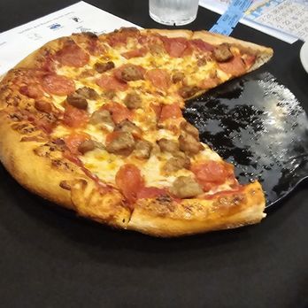 The District Tap - Pizza #yum #ReviewsByRL - Sports Bars Near Me - Indianapolis, Indiana