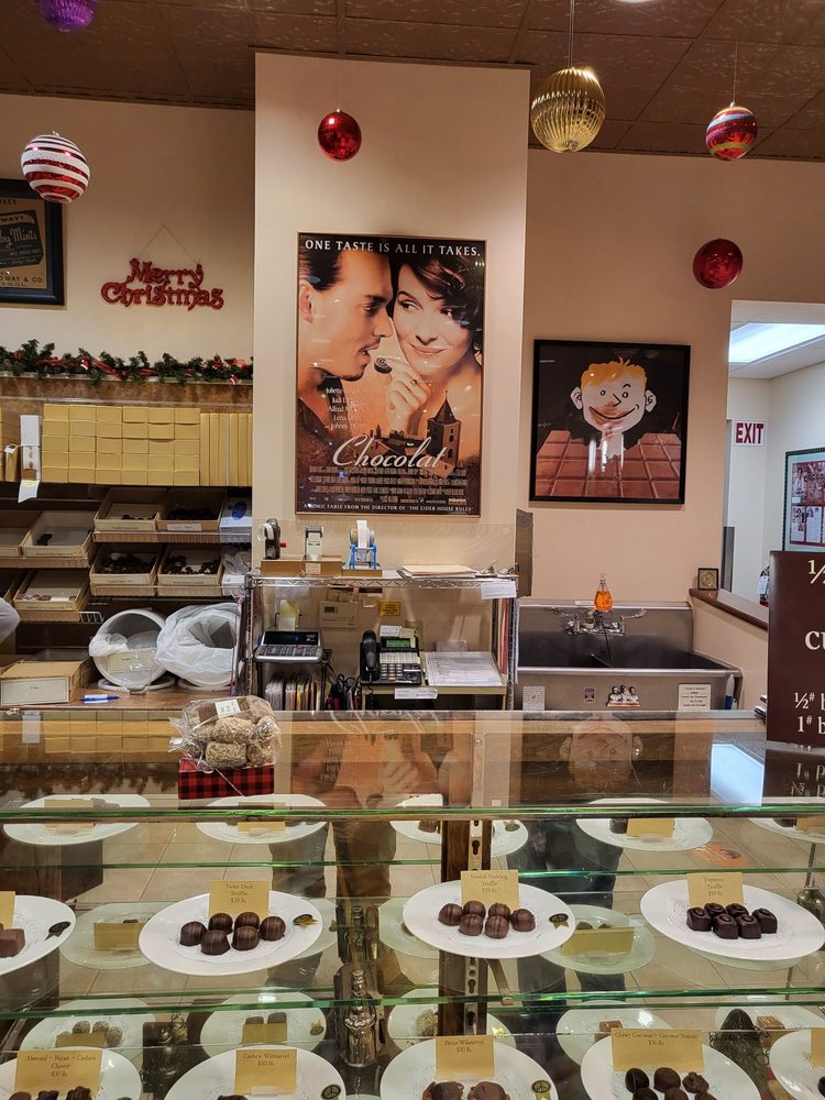 WILMAR CHOCOLATES 12 Photos & 29 Reviews 1222 N Superior St