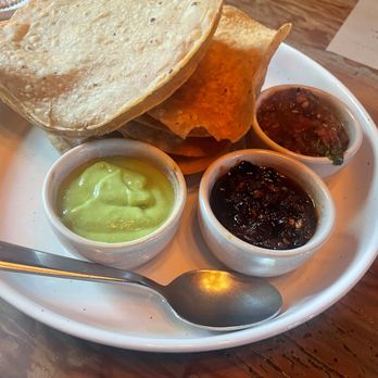 Mirate - Salsas De La Casa. - Mexican Near Me - Los Angeles, California