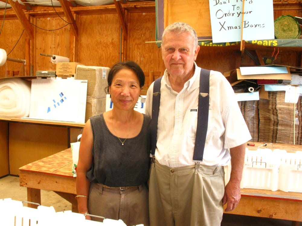 Virginia Gold Orchard Logo