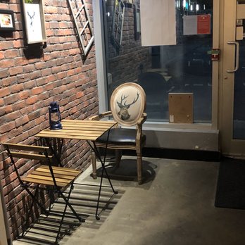 The Alley Warden - Seating area - Tea Rooms Near Me - Markham, Ontario The Alley Warden - Seating area - Tea Rooms Near Me - Markham, Ontario