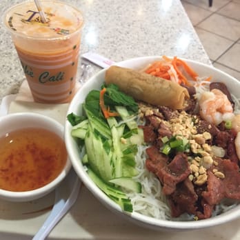 Pho Banh Mi Che Cali - Manager special $7.99 including the thai iced tea - Vietnamese Near Me - Pasadena, California Pho Banh Mi Che Cali - Manager special $7.99 including the thai iced tea - Vietnamese Near Me - Pasadena, California
