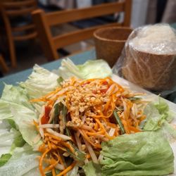 Khaosan Thai Street Food - Som tum