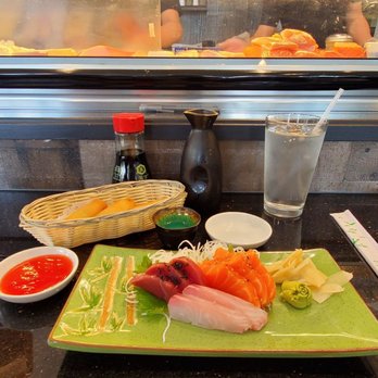 Shoyu Sushi - 8 piece Sushi Sampler - Sushi Bars Near Me - Parker, Colorado Shoyu Sushi - 8 piece Sushi Sampler - Sushi Bars Near Me - Parker, Colorado