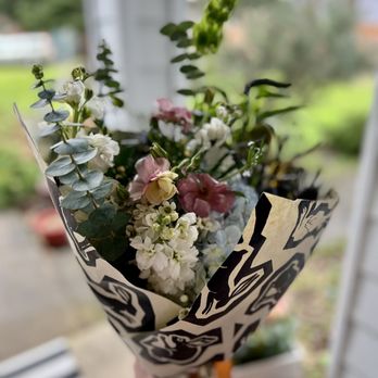 Laurelhurst Florist - Florists Near Me - Portland, Oregon Laurelhurst Florist - Florists Near Me - Portland, Oregon