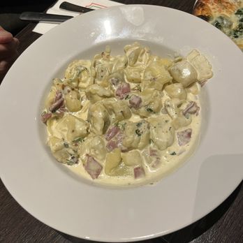 Pizzeria Bistro Montesino - Tortellini - Italian Near Me - Dortmund, NW Pizzeria Bistro Montesino - Tortellini - Italian Near Me - Dortmund, NW