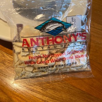 Anthony's At The Old Mill District - Oyster crackers - Seafood Near Me - Bend, Oregon