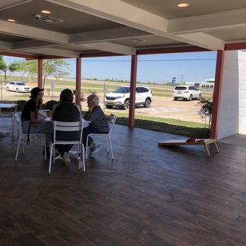 HunnyBunny Biscuit - Outdoor patio - Breakfast & Brunch Near Me - Oklahoma City, Oklahoma