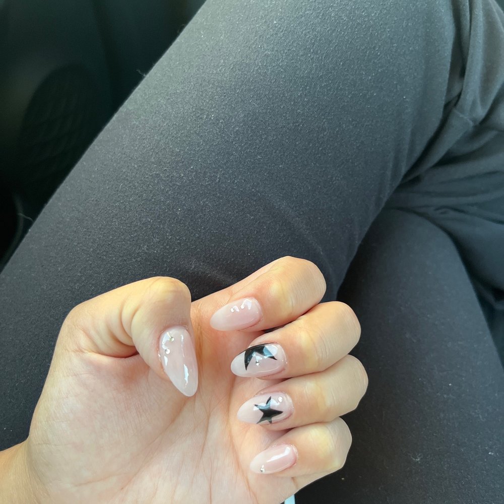 honestly they did an amazing job i can barely find any good salons that will take their time and actually strike a conversation too! honestly they did an amazing job i can barely find any good salons that will take their time and actually strike a conversation too!