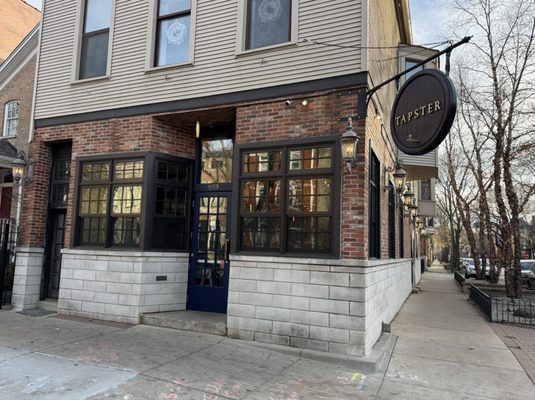 Tapster Lincoln Park by null Tapster Lincoln Park by null