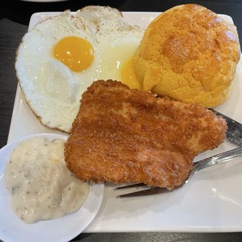 Hao Cafe - Fried fish steak with egg and pineapple bun - Barbeque Near Me - Duarte, California