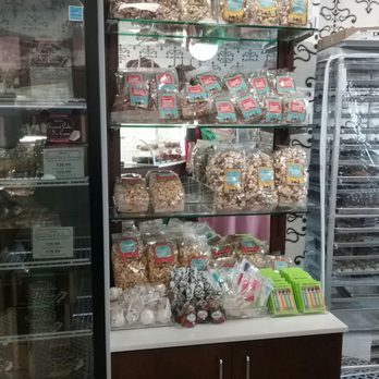 Kilwins Ice Cream - Chocolate - Fudge - Ice Cream & Frozen Yogurt Near Me - Chicago, Illinois