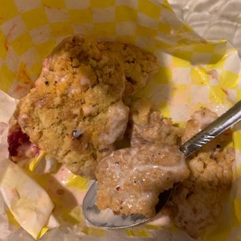 ICE CREAM HEAVEN - "Captain crunch cookie sandwich " - Ice Cream & Frozen Yogurt Near Me - Miami Gardens, Florida